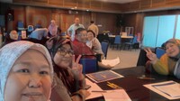 PERTANDINGAN MELARIK PUISI