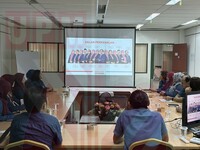 Lawatan Penanda Aras Unit Pusat Sumber Politeknik Mukah ke Perpustakaan UPM Kampus Bintulu Sarawak