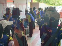 SUKARELAWAN UNIMAS SANTUNI UPMKB DALAM MISI SUKARELAWAN UNIMAS