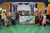 PELAJAR SK KAMPUNG BARU RAIKAN KEJAYAAN AGRISTEM MELALUI PENUAIAN GOLDEN MELON