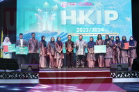 UPMKB KEKALKAN KEMENANGAN DALAM KATEGORI FAKULTI ANUGERAH PENGURUSAN LAMAN WEB SEMPENA HKIP 2023/2024