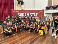 PASUKAN PUTRA BIRU JUARA KEJOHANAN SUKAN STAF UPM 2023 (SUSTAF) PERINGKAT UPM KAMPUS BINTULU SARAWAK