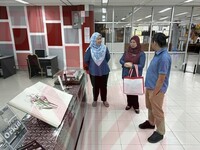 Lawatan Penanda Aras Unit Pusat Sumber Politeknik Mukah ke Perpustakaan UPM Kampus Bintulu Sarawak