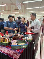 LAWATAN PENGERUSI LEMBAGA PENGARAH UPM KE PKBS