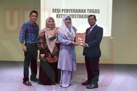 SEJAMBAK KASIH SEKALUNG BUDI