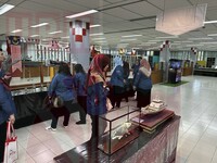 Lawatan Penanda Aras Unit Pusat Sumber Politeknik Mukah ke Perpustakaan UPM Kampus Bintulu Sarawak